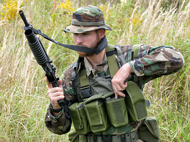 Navy Seal Chest Rig mit M16/AK47/M14 Pouches - Schwarz 10