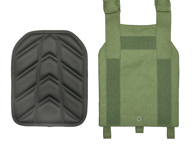 Laser-Cut “Buckle Up" Assault Plate Carrier mit AR15/AK Magazintasche — Coyote 10