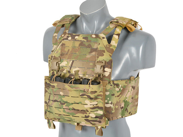 Laser-Cut “Buckle Up" Operator Plate Carrier mit AR15/AK Magazintasche — Multicamo [8Fields] 7