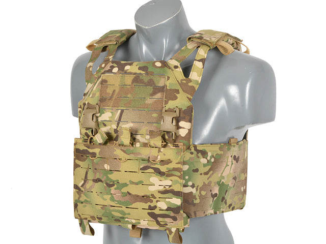 Laser-Cut "Buckle Up" Operator Plate Carrier mit Magazintasche Multicam AK/RPK M4/M16