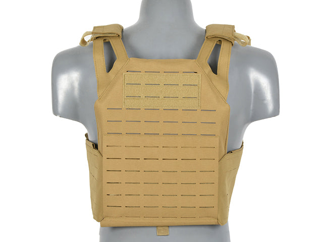 Laser-Cut “Buckle Up" Operator Plate Carrier mit AR15/AK Magazintasche — Coyote [8Fields] 4