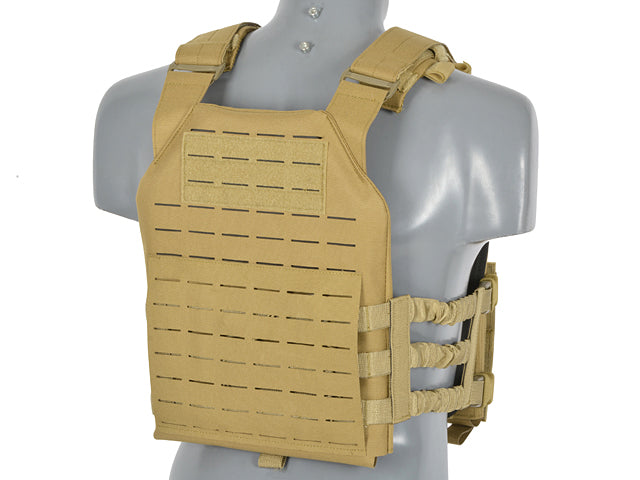 Laser-Cut “Buckle Up" Assault Plate Carrier mit AR15/AK Magazintasche — Coyote [8Fields] 6