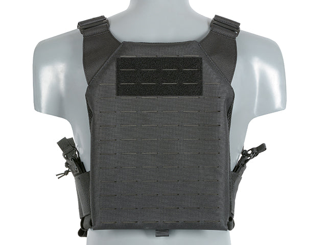 Laser-Cut “Buckle Up" Recon Plate Carrier mit AR15/AK Magazintasche — Schwarz [8Fields] 4