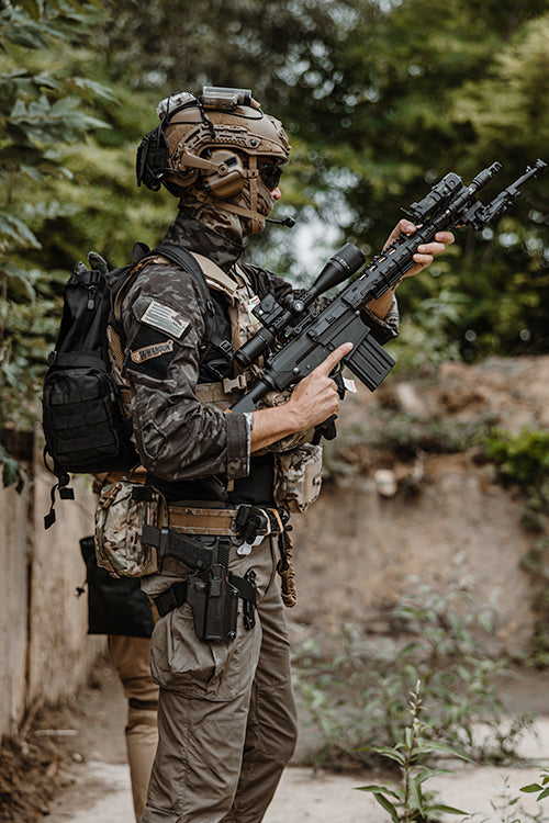 Tactical Rucksack mit Helm pocket - Schwarz [8FIELDS] 9