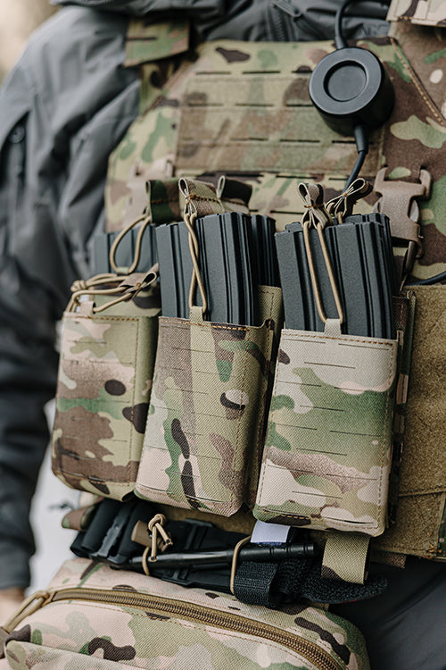 MOLLE-Tasche Panel Buckle Up Laser-Cut für 6 AR15/AK Magazin - Multicamo [8Fields] 7
