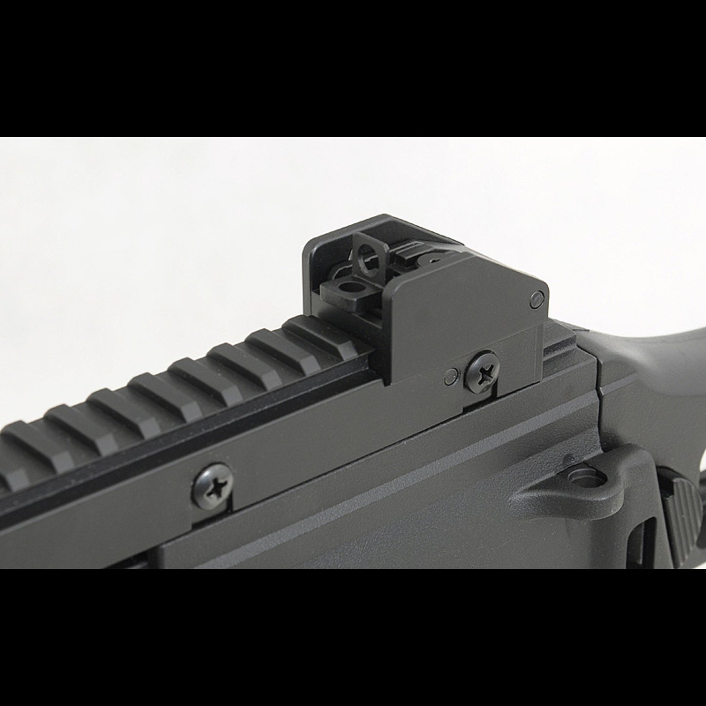 G608 C Kompakt Schwarz – 0,5J