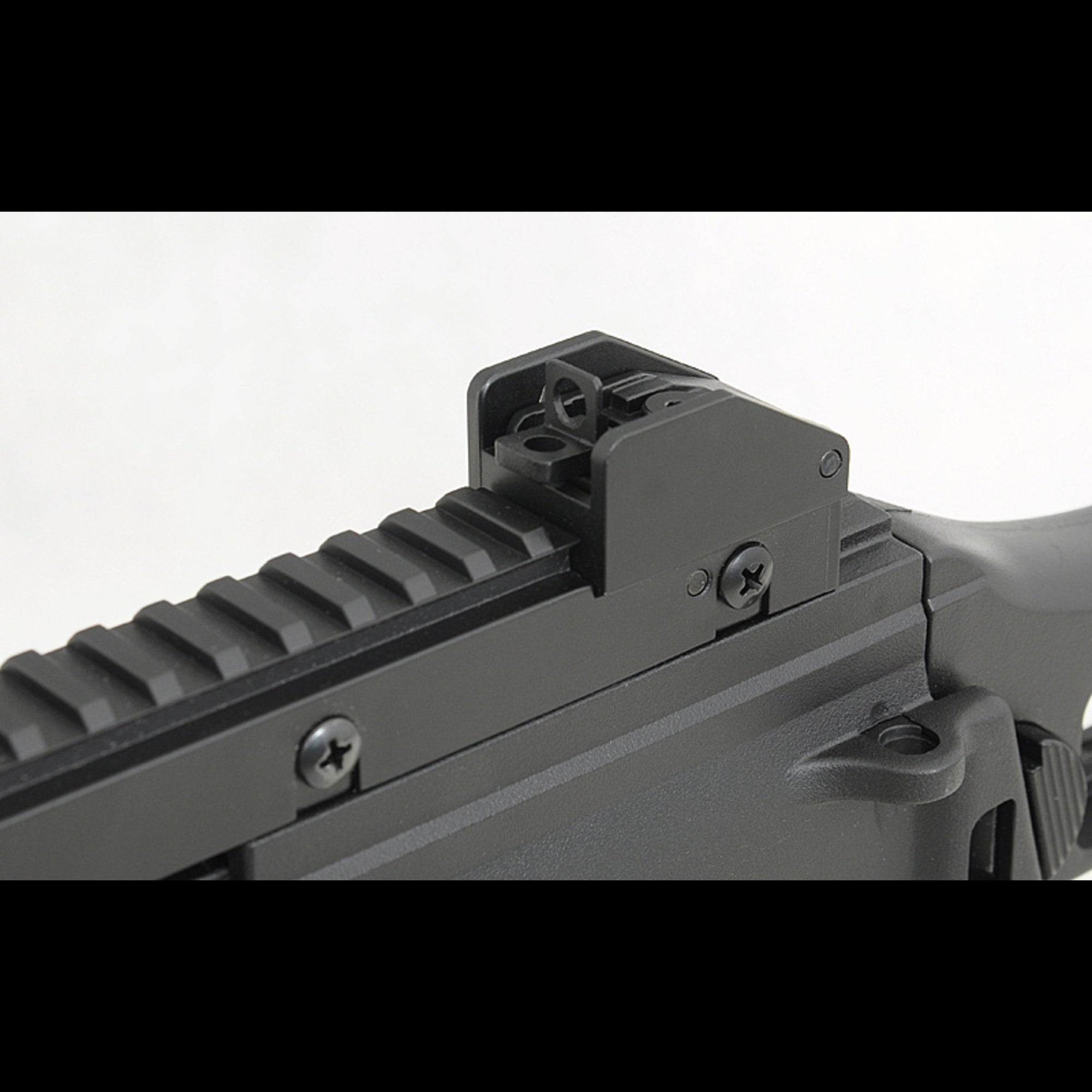 G608 C Kompakt Schwarz – 0,5J